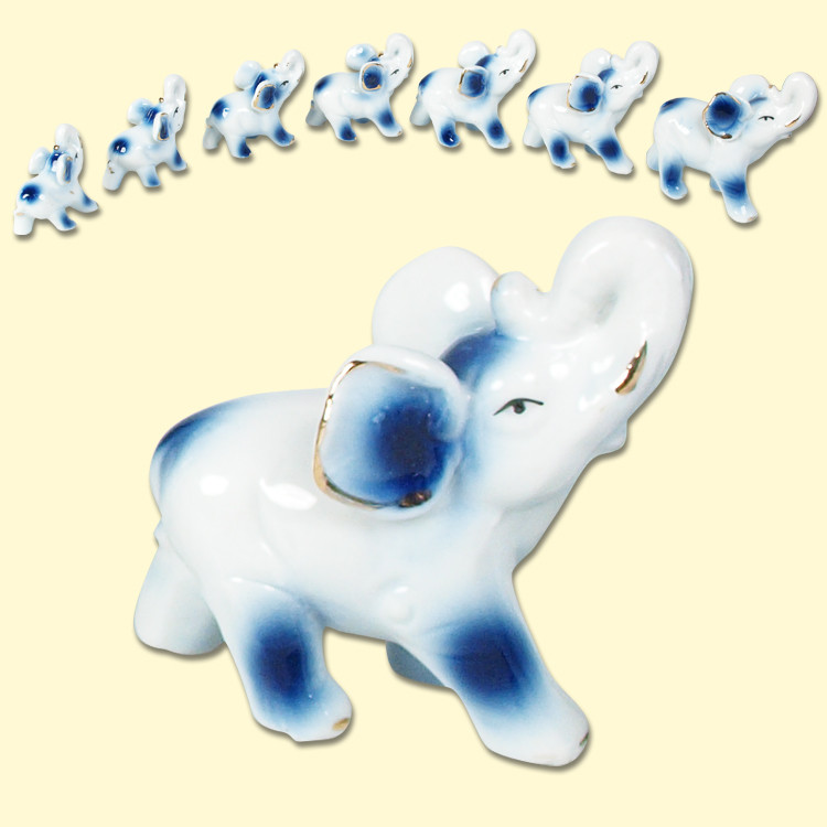 Набор статуэток 7 слонов, из порцелана, высота фигурок от 8 см до 4,5 см фото 1 — Интернет каталог PriceOK