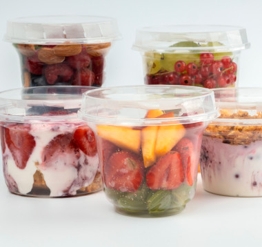 Набор одноразовых стаканчиков выпуклых с крышкой диаметр95мм и ложкой, 225мл, 50шт — Интернет каталог PriceOK